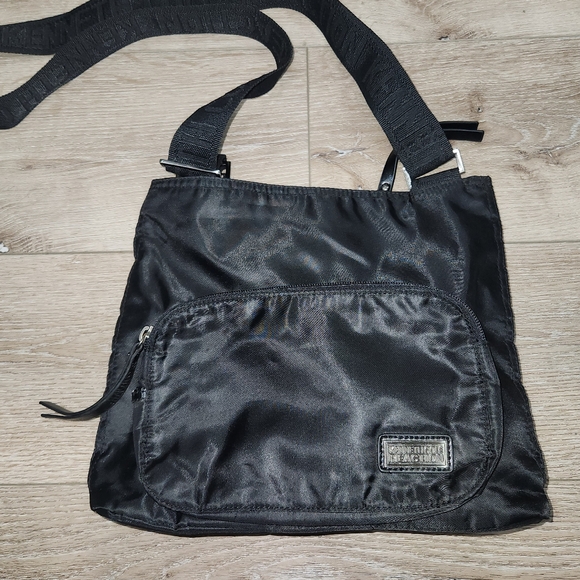 Kenneth Cole Reaction Black Nylon Messenger Shoulder Bag - Picture 5 of 10